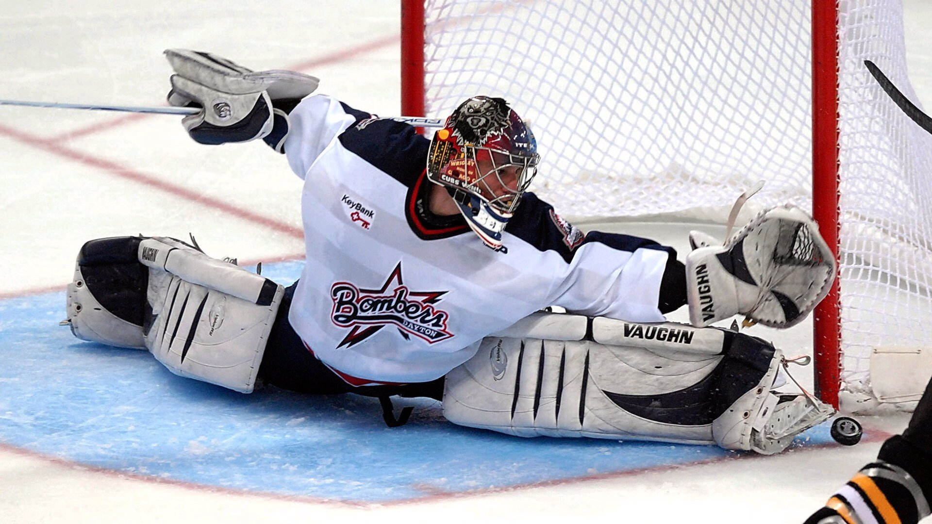 荷兰风暴席卷圣西罗，罗德里戈关键一击，AC米兰的战术革命与阵痛