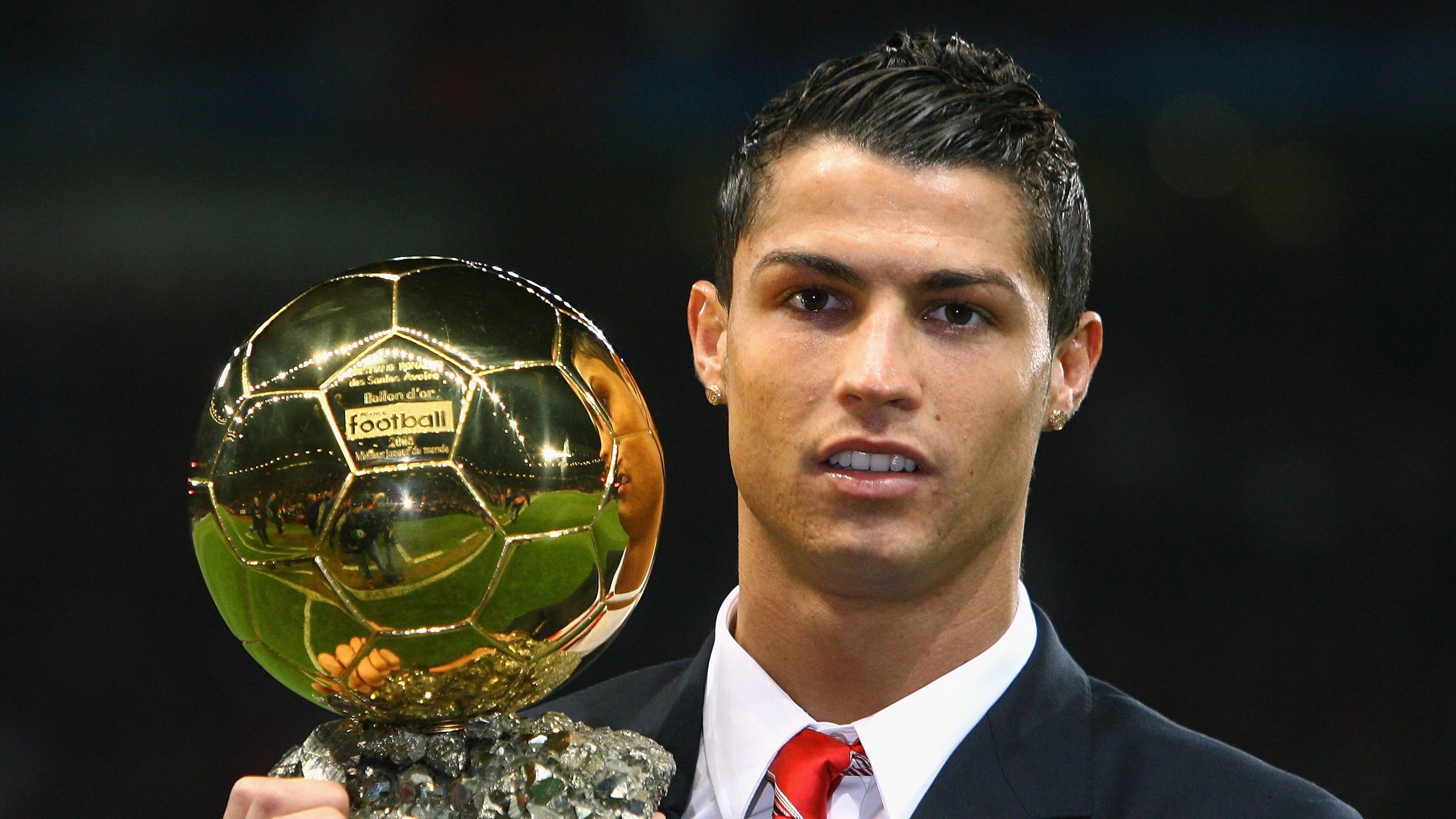 卡塞米罗中场爆发定乾坤，贝蒂斯式闪电战一波带走乌拉圭